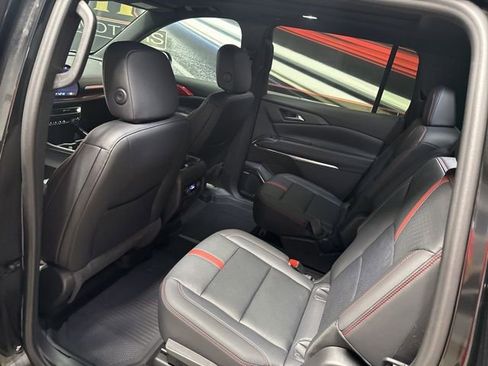 Used 2024 Chevrolet Traverse RS w/ LPO, Floor Liner Package image 12