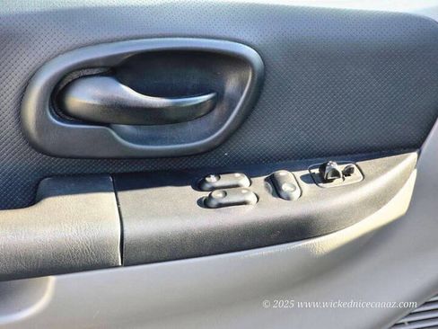 Used 2002 Ford F150 Lightning image 26