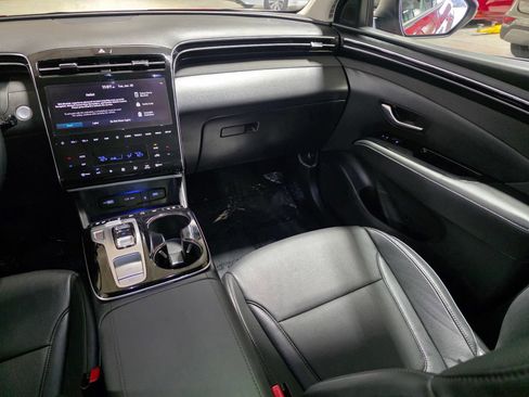Used 2024 Hyundai Tucson Limited FWD image 17