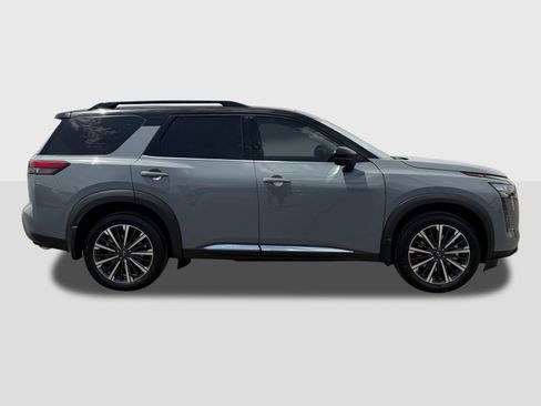 New 2026 Nissan Pathfinder Platinum AWD/4WD image 7