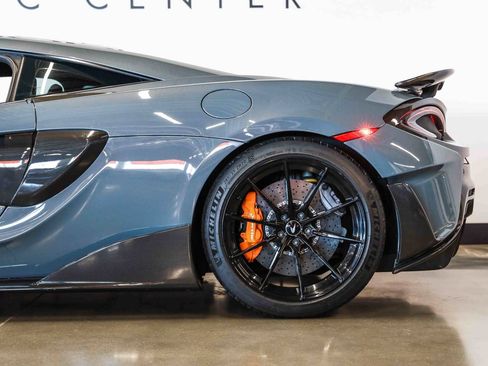 Used 2019 McLaren 600LT RWD image 22