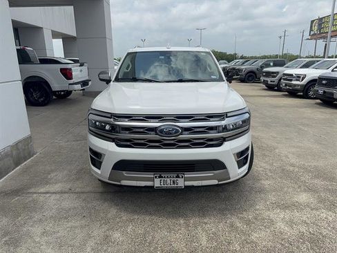 Used 2023 Ford Expedition Platinum RWD image 6