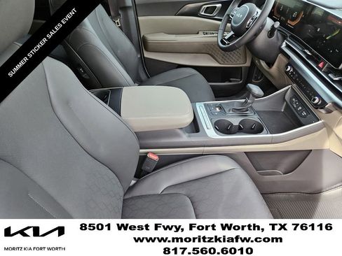 New 2026 Kia Carnival FWD image 10
