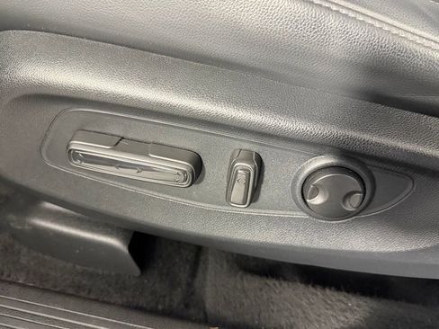 Used 2023 Honda CR-V EX-L image 24