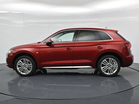 Used 2018 Audi Q5 2.0T Premium Plus w/ Premium Plus Package AWD/4WD image 2