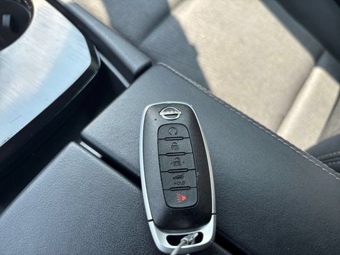 Used 2026 Nissan Rogue SV FWD image 18