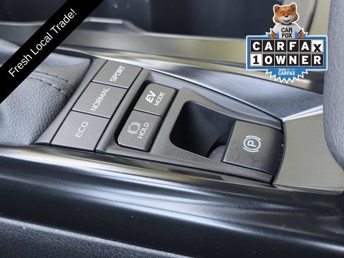 Used 2025 Toyota Camry SE w/ Multimedia Upgrade Package FWD image 22