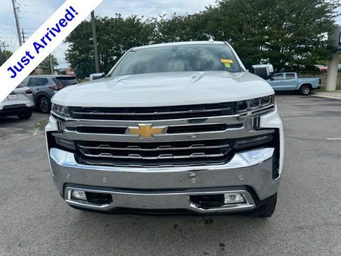 Used 2020 Chevrolet Silverado 1500 LTZ w/ LTZ Plus Package AWD/4WD image 10