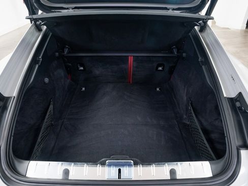 Used 2020 Porsche Panamera GTS image 8