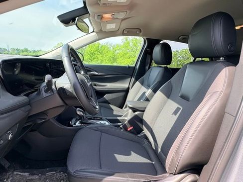 Used 2024 Buick Encore GX Preferred FWD image 9