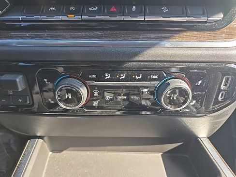 Used 2024 Chevrolet Silverado 1500 RST AWD/4WD image 19