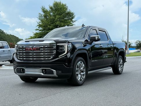 Used 2024 GMC Sierra 1500 Denali AWD/4WD image 1