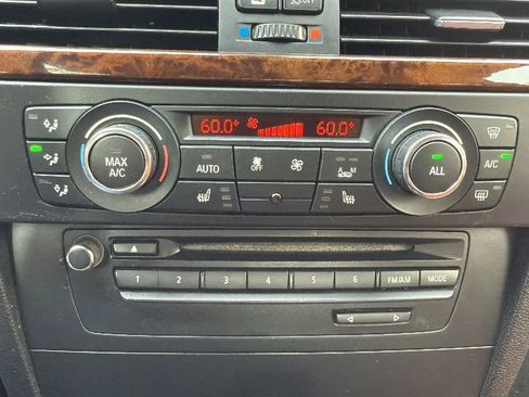 Used 2013 BMW 328i Convertible image 19