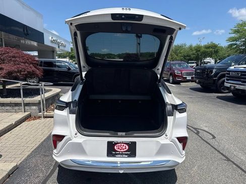 New 2025 Buick Envista Sport Touring FWD image 21