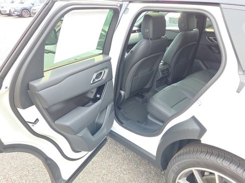 New 2026 Land Rover Range Rover Velar Dynamic SE image 15