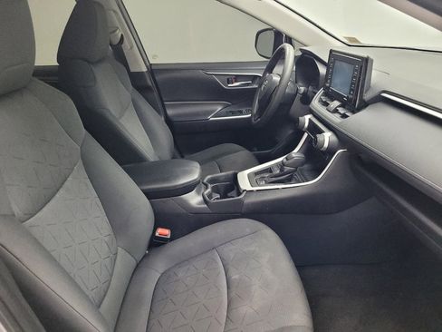 Used 2020 Toyota RAV4 XLE image 21