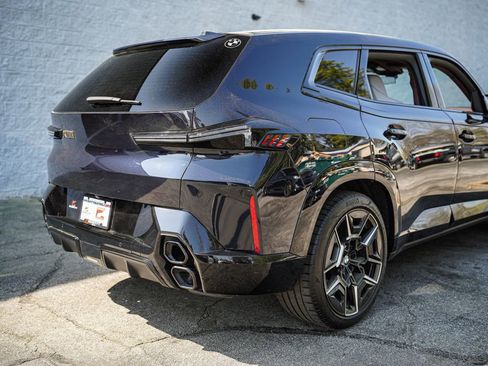 Used 2023 BMW XM image 14