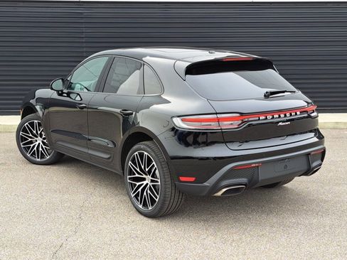 New 2026 Porsche Macan image 3
