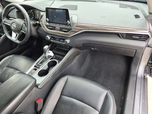 Used 2020 Nissan Altima 2.5 SL FWD image 31