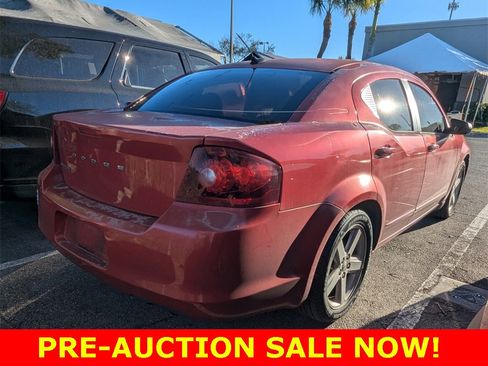 Used 2013 Dodge Avenger SE image 12