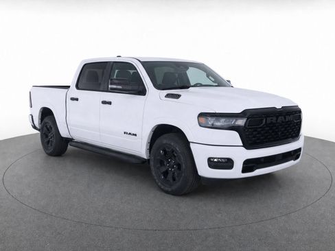 Used 2025 RAM 1500 Big Horn AWD/4WD image 2