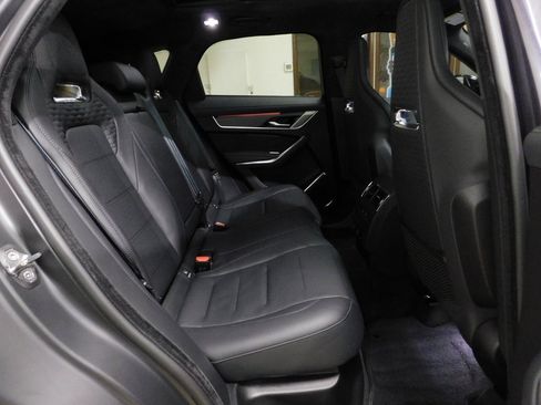 Used 2024 Jaguar F-PACE SVR image 94