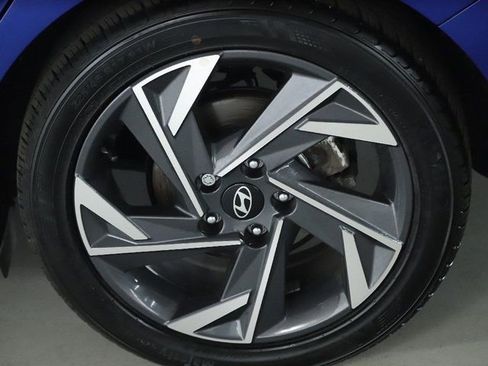 Certified 2024 Hyundai Elantra SEL w/ Convenience Package image 38