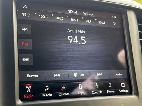 Used 2020 RAM 1500 Laramie image 17