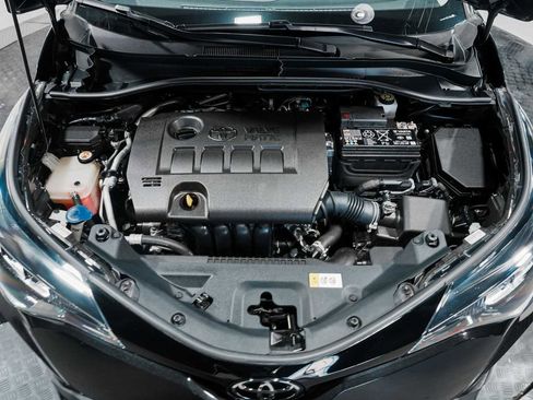 Used 2021 Toyota C-HR LE image 37