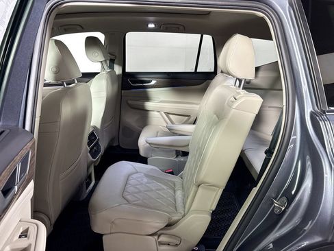 Certified 2024 Volkswagen Atlas SEL Premium R-Line AWD/4WD image 22