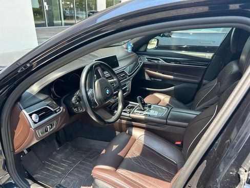 Used 2017 BMW 750i xDrive AWD/4WD image 6