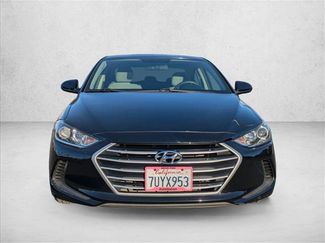 Used 2017 Hyundai Elantra SE video 2