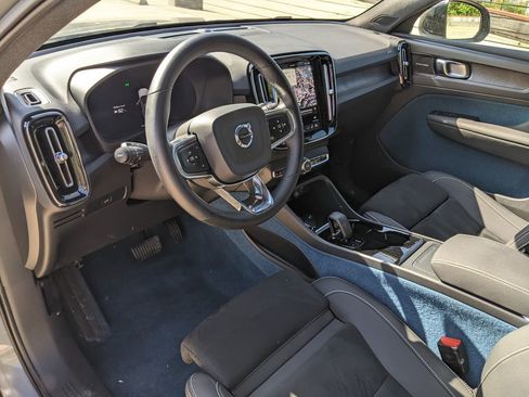 Certified 2023 Volvo C40 P8 Recharge Ultimate AWD/4WD image 8