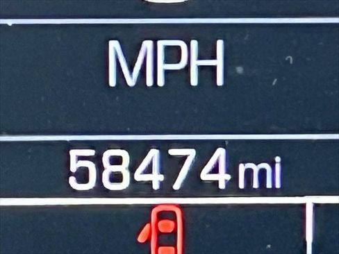 Used 2020 Chevrolet Tahoe LT image 24