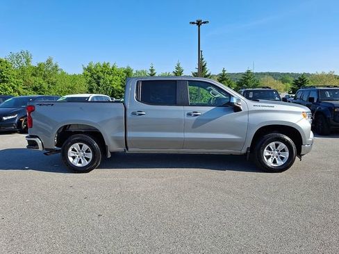 Used 2025 Chevrolet Silverado 1500 LT AWD/4WD image 7