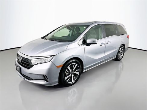 Certified 2021 Honda Odyssey Touring image 7