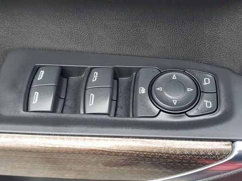 Certified 2021 Chevrolet Silverado 1500 RST image 19