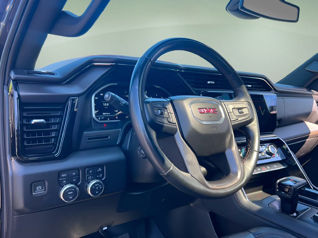 Used 2023 GMC Sierra 1500 AT4 w/ AT4 Preferred Package AWD/4WD image 10