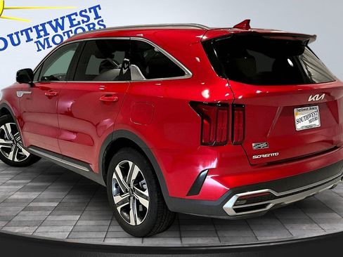 Used 2023 Kia Sorento SX Prestige w/ Panoramic Sunroof Package AWD/4WD image 5