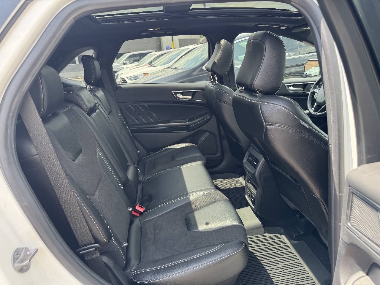 Used 2022 Ford Edge ST w/ Equipment Group 401A AWD/4WD image 30