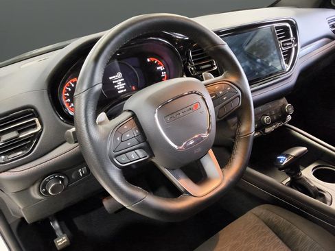 Used 2025 Dodge Durango GT w/ Blacktop Package image 15