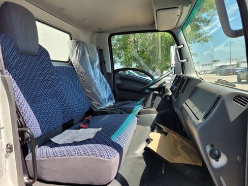 New 2024 Chevrolet Low Cab Forward image 13