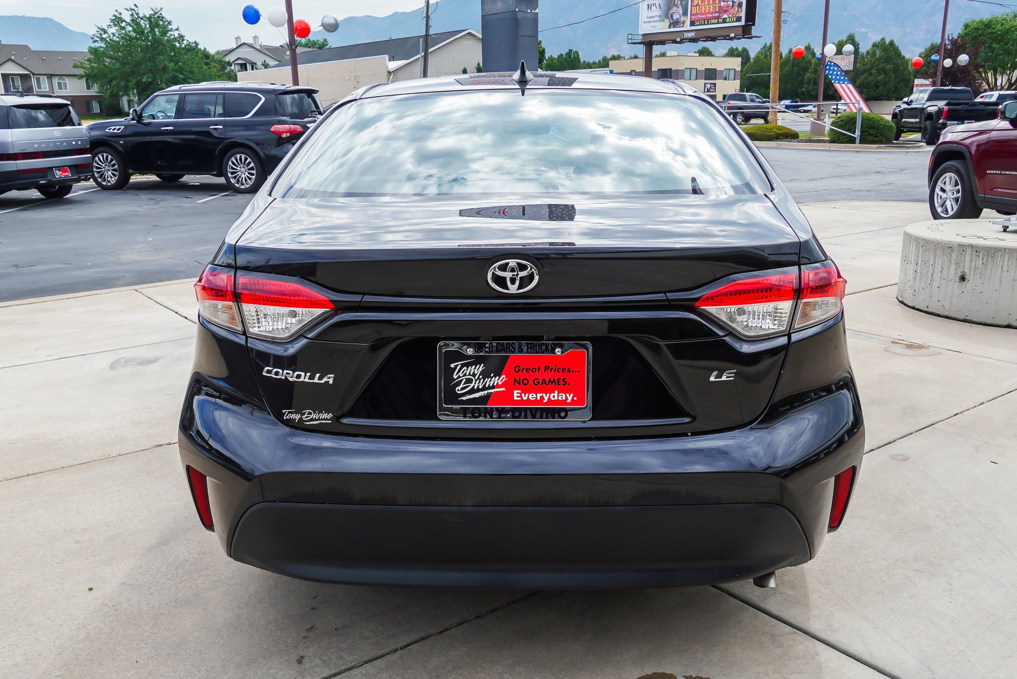 Used 2025 Toyota Corolla LE FWD image 7