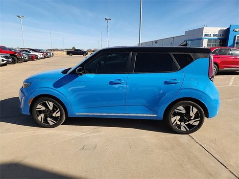 Used 2023 Kia Soul GT-Line image 2