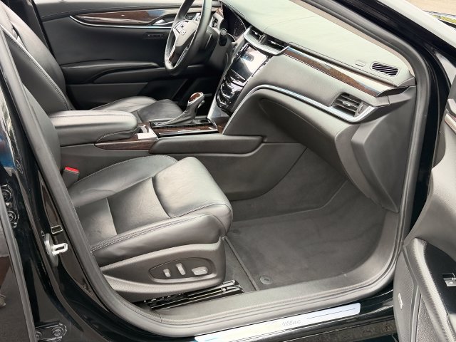 Used 2016 Cadillac XTS Luxury FWD image 26