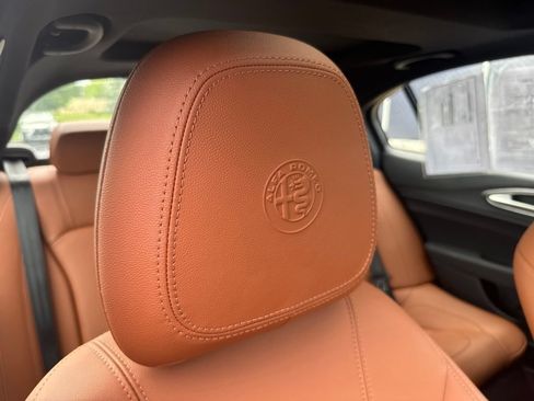 Used 2022 Alfa Romeo Giulia Ti AWD/4WD image 71