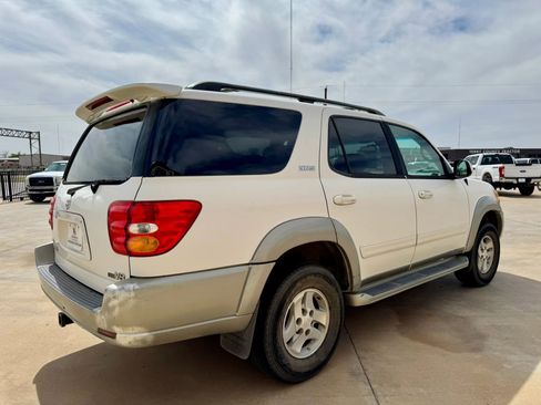 Used 2003 Toyota Sequoia SR5 RWD image 5