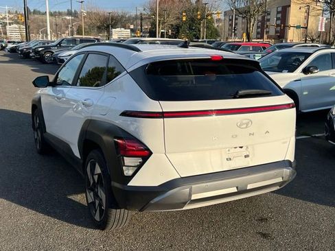 Used 2024 Hyundai Kona Limited image 8