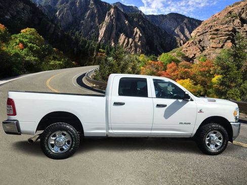 Used 2022 RAM 2500 Tradesman AWD/4WD image 2