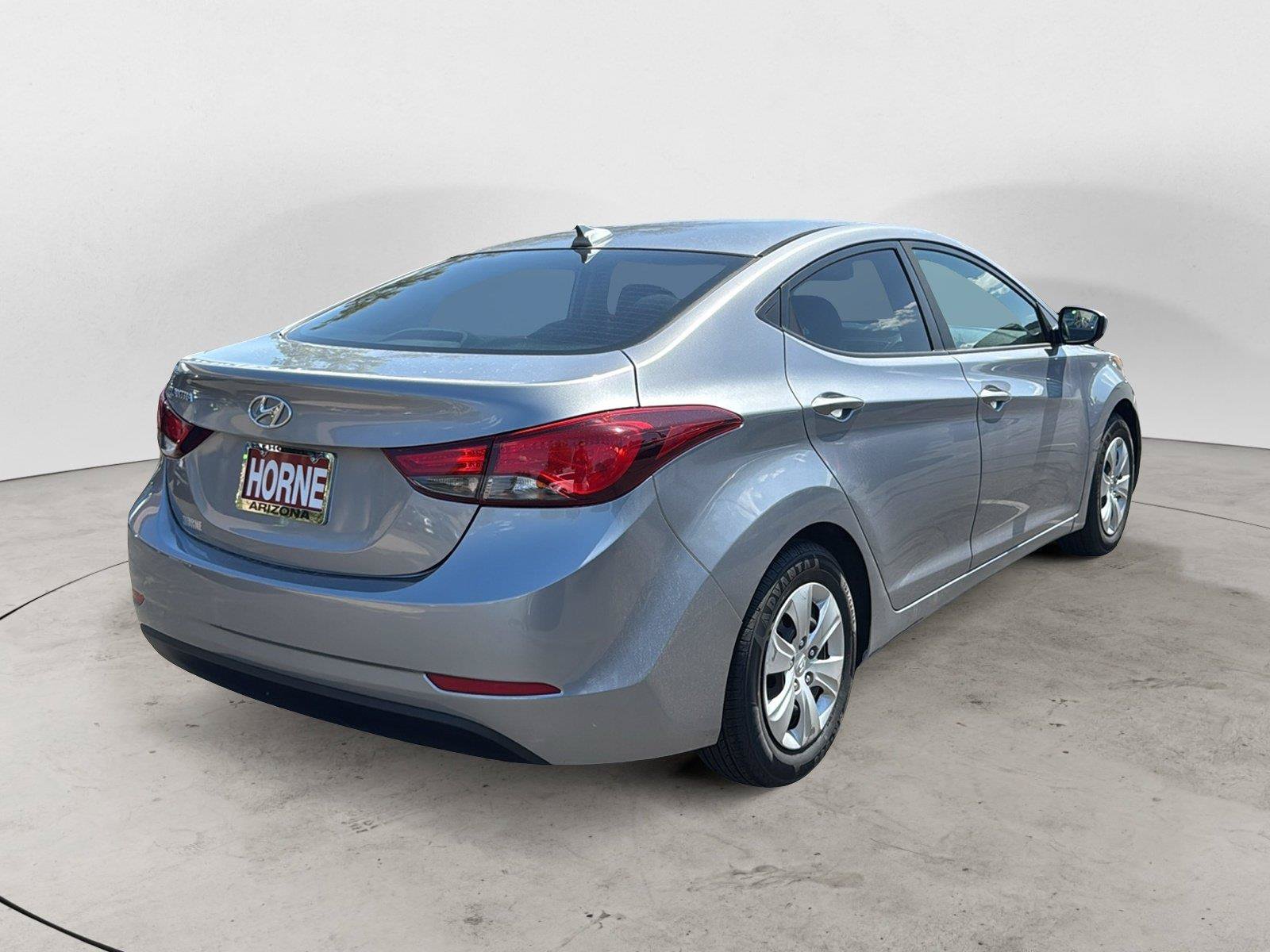 Used 2016 Hyundai Elantra SE FWD image 5